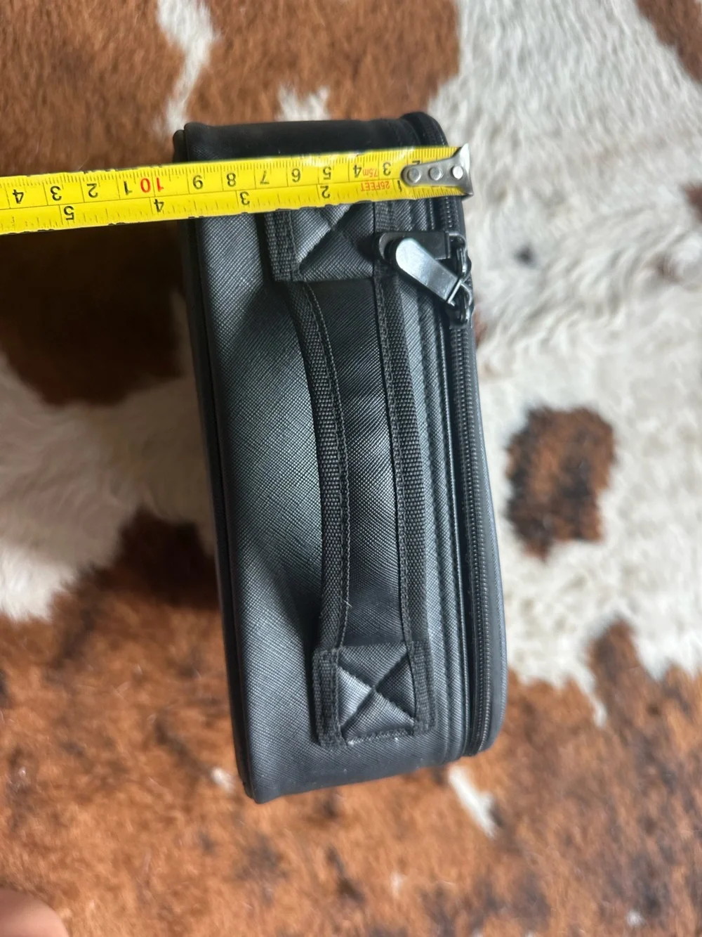 Black cosmetic makeup case